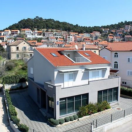Apartments Ella Šibenik Pokoj fotografie