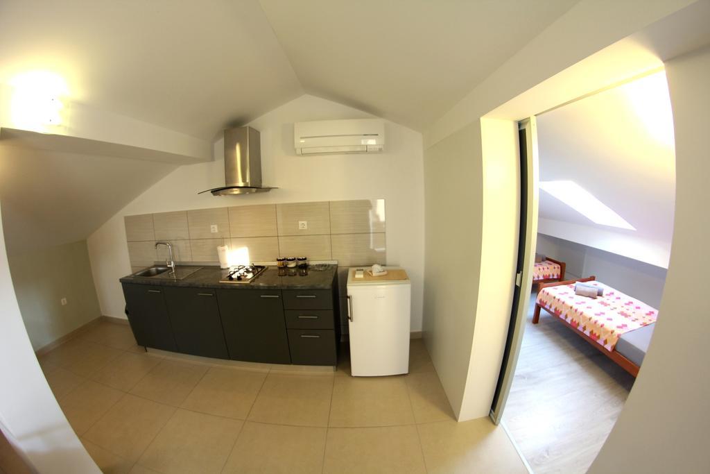 Apartments Ella Šibenik Pokoj fotografie