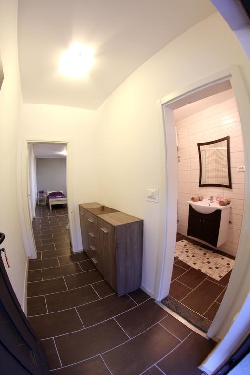 Apartments Ella Šibenik Pokoj fotografie